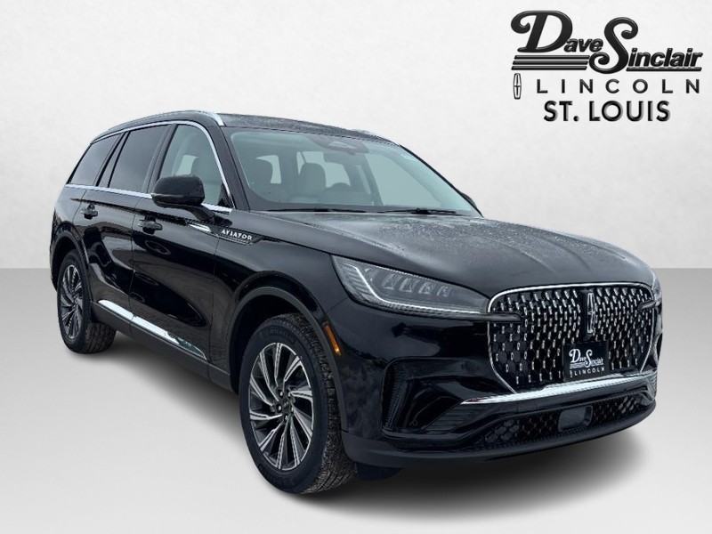 Lincoln Aviator Vehicle Full-screen Gallery Image 03