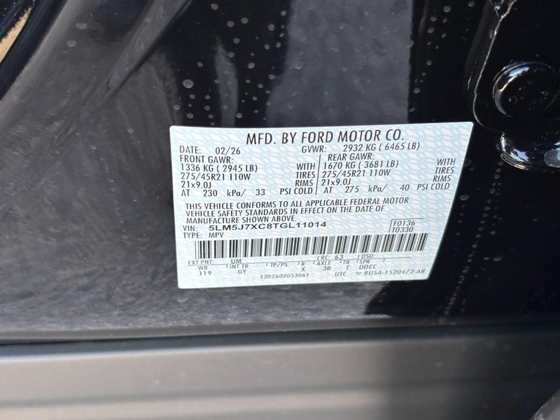 Lincoln Aviator Vehicle Full-screen Gallery Image 27