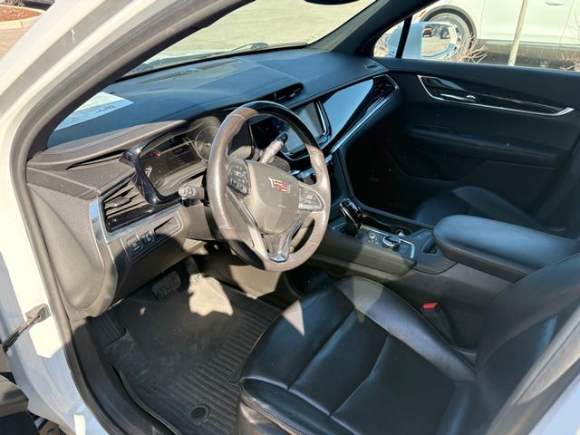 Cadillac XT6 Vehicle Full-screen Gallery Image 05