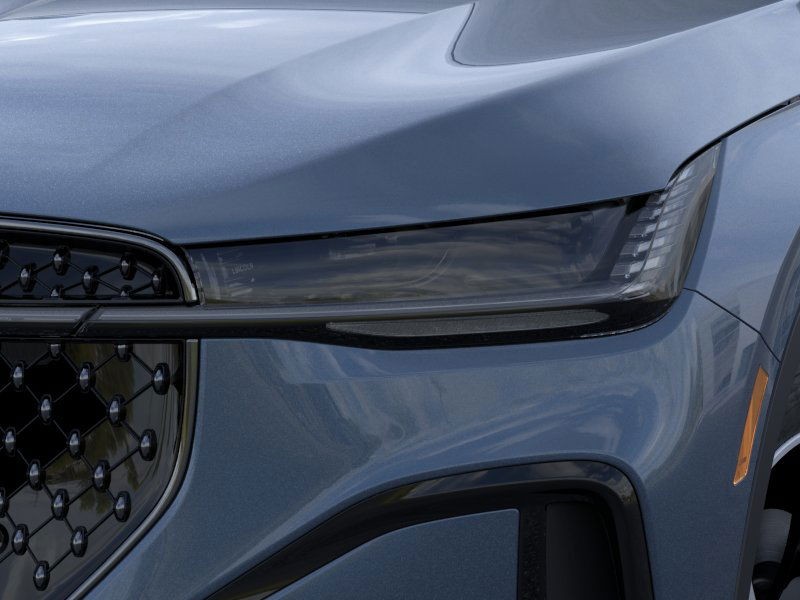 Lincoln Nautilus Vehicle Full-screen Gallery Image 19