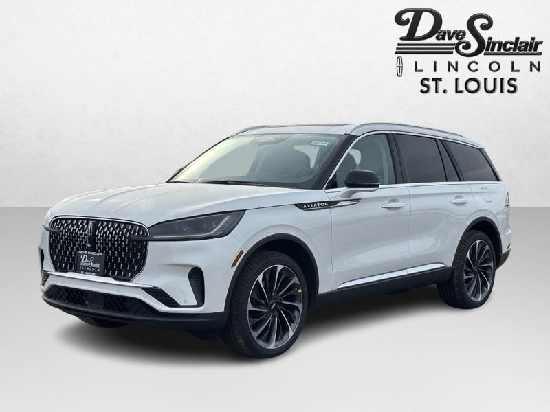 Lincoln Aviator Vehicle Full-screen Gallery Image 07