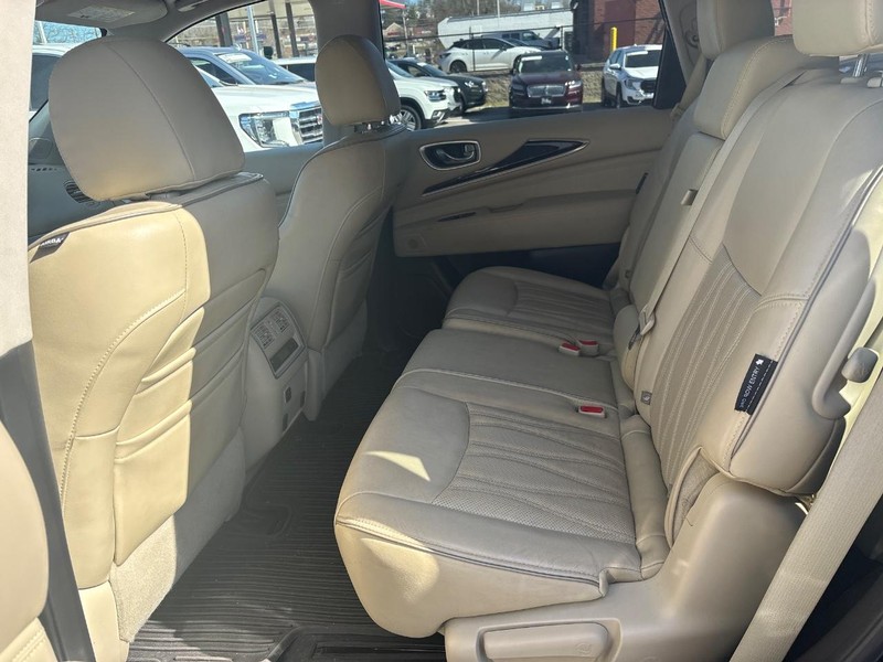 INFINITI QX60 Vehicle Full-screen Gallery Image 06