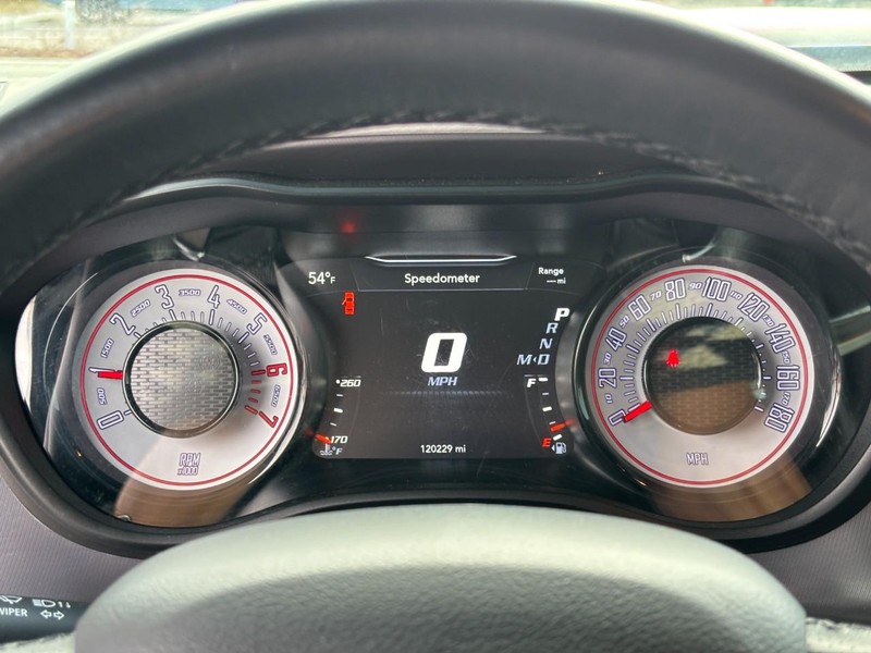 Dodge Challenger Vehicle Full-screen Gallery Image 20