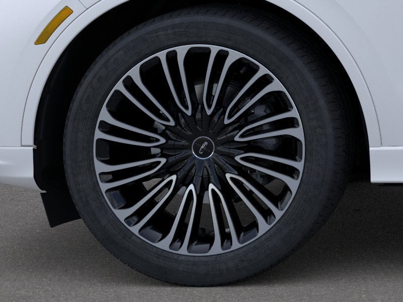 Lincoln Aviator Vehicle Full-screen Gallery Image 20