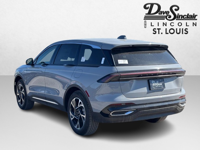 Lincoln Nautilus Vehicle Full-screen Gallery Image 07