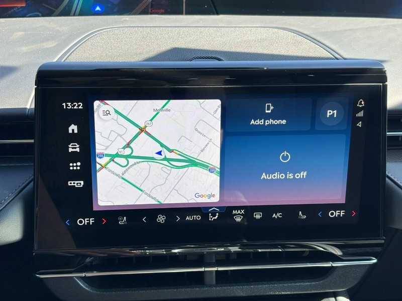 Lincoln Nautilus Vehicle Full-screen Gallery Image 25