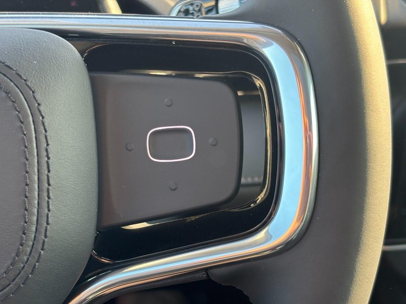 Lincoln Nautilus Vehicle Full-screen Gallery Image 19