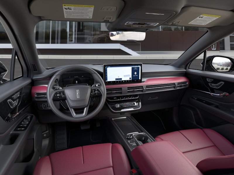 Lincoln Corsair Vehicle Full-screen Gallery Image 10