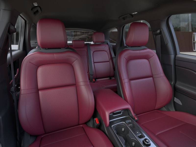 Lincoln Corsair Vehicle Full-screen Gallery Image 11