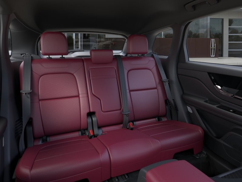 Lincoln Corsair Vehicle Full-screen Gallery Image 12