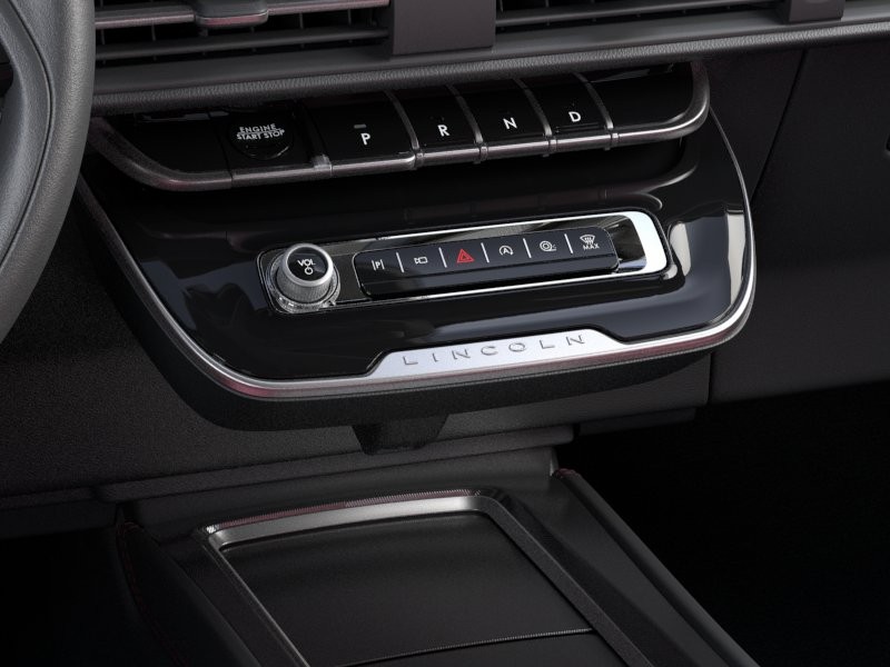 Lincoln Corsair Vehicle Full-screen Gallery Image 16