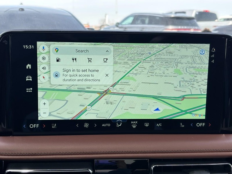 Lincoln Aviator Vehicle Full-screen Gallery Image 22