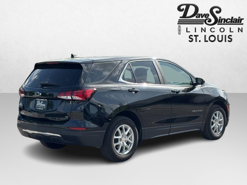 Chevrolet Equinox Vehicle Full-screen Gallery Image 03