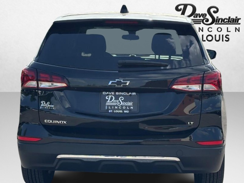Chevrolet Equinox Vehicle Full-screen Gallery Image 04