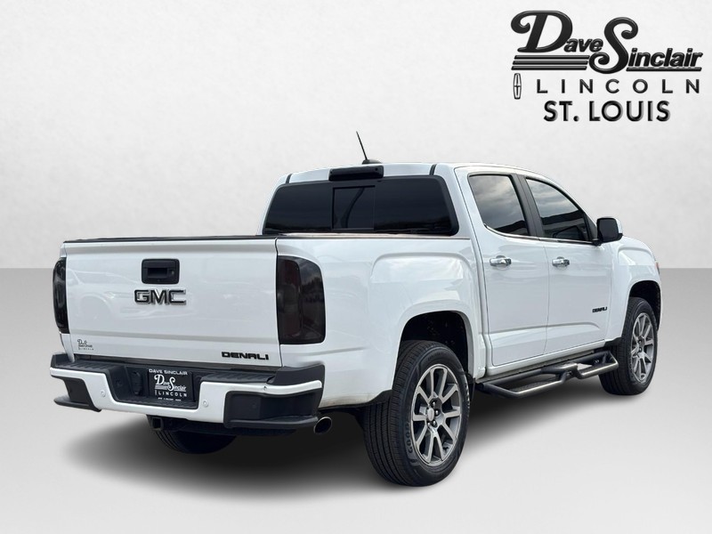 GMC Canyon Vehicle Full-screen Gallery Image 03