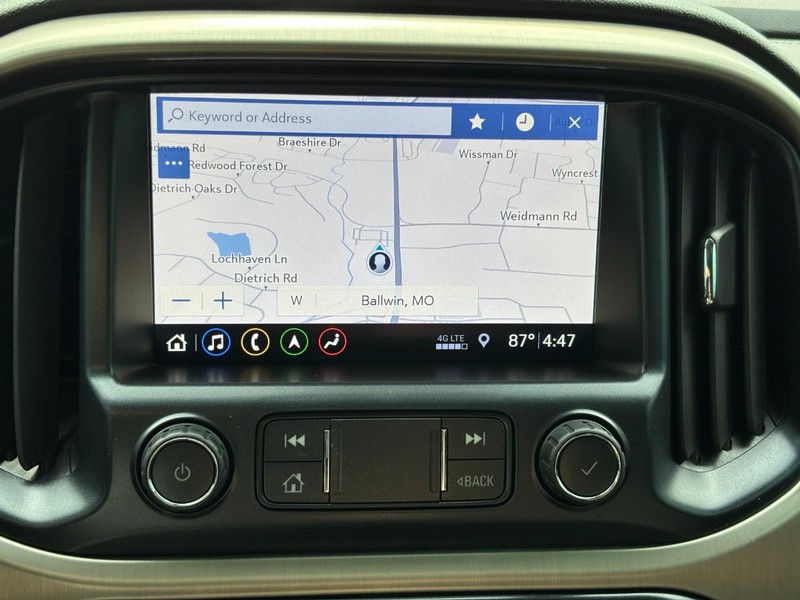 GMC Canyon Vehicle Full-screen Gallery Image 22