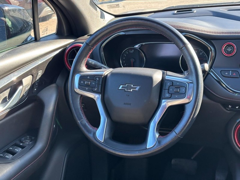 Chevrolet Blazer Vehicle Full-screen Gallery Image 12