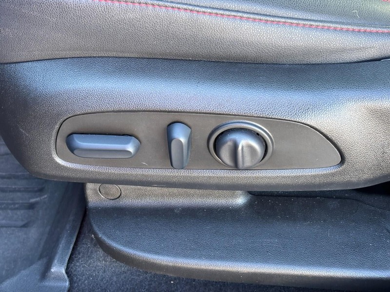 Chevrolet Blazer Vehicle Full-screen Gallery Image 15