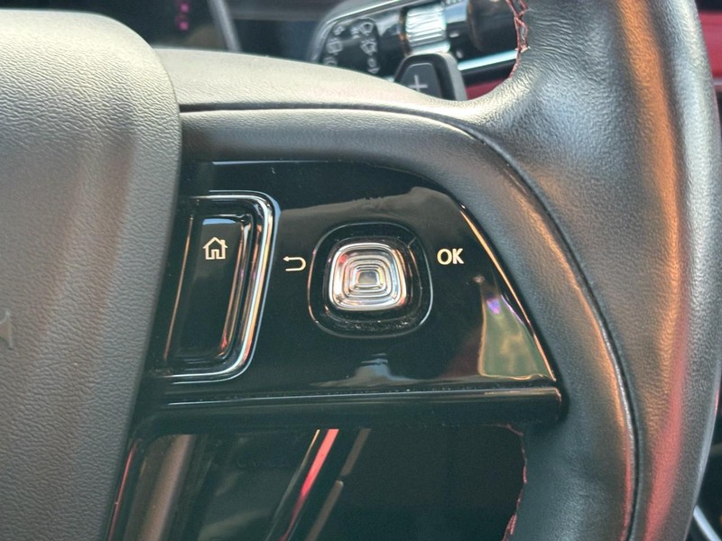 Lincoln Corsair Vehicle Full-screen Gallery Image 19