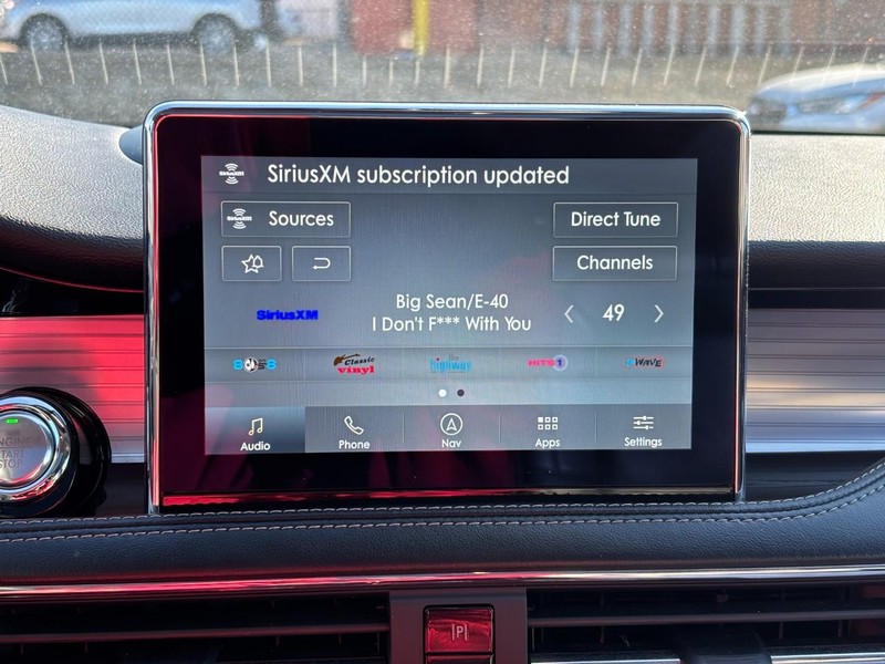 Lincoln Corsair Vehicle Full-screen Gallery Image 21