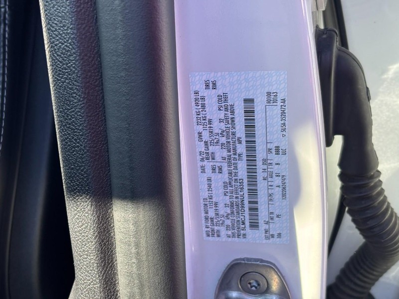 Lincoln Corsair Vehicle Full-screen Gallery Image 25