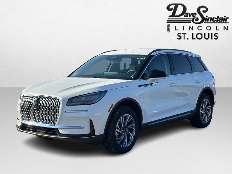 Lincoln Corsair Vehicle Full-screen Gallery Image 07