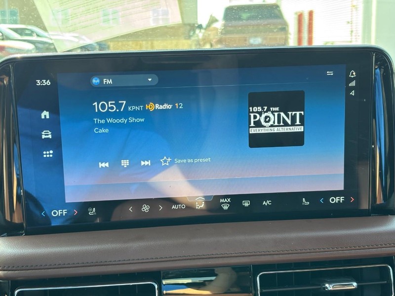 Lincoln Aviator Vehicle Full-screen Gallery Image 22