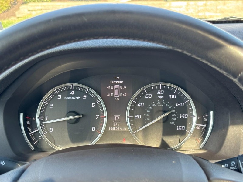 Acura MDX Vehicle Full-screen Gallery Image 20