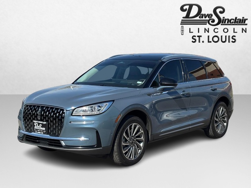 Lincoln Corsair Vehicle Full-screen Gallery Image 07