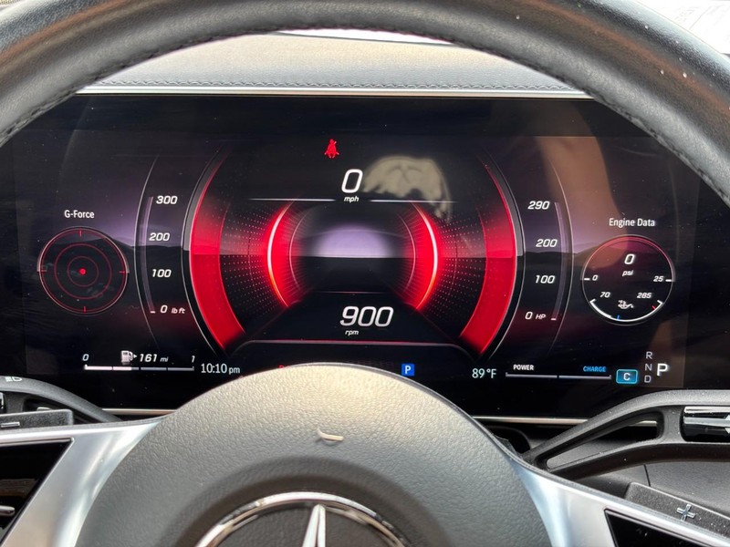 Mercedes-Benz GLC Vehicle Full-screen Gallery Image 20