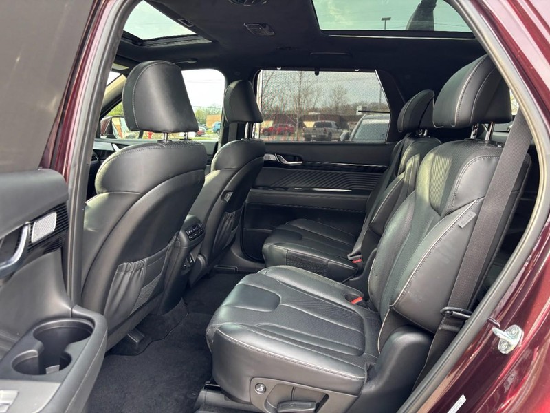 Hyundai Palisade Vehicle Full-screen Gallery Image 12