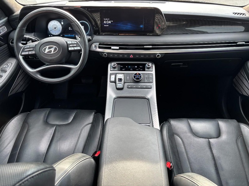 Hyundai Palisade Vehicle Full-screen Gallery Image 13