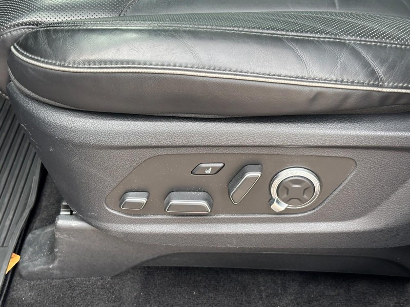 Hyundai Palisade Vehicle Full-screen Gallery Image 17