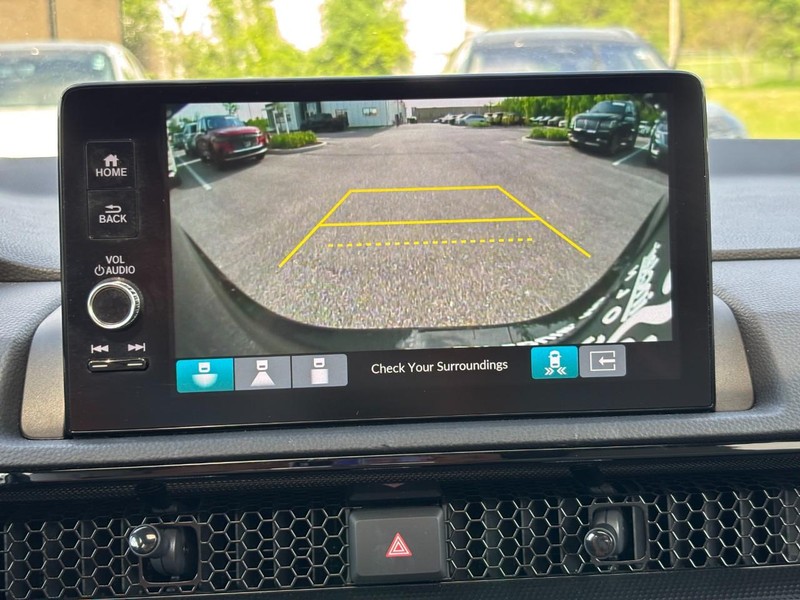 Honda CR-V Vehicle Full-screen Gallery Image 23