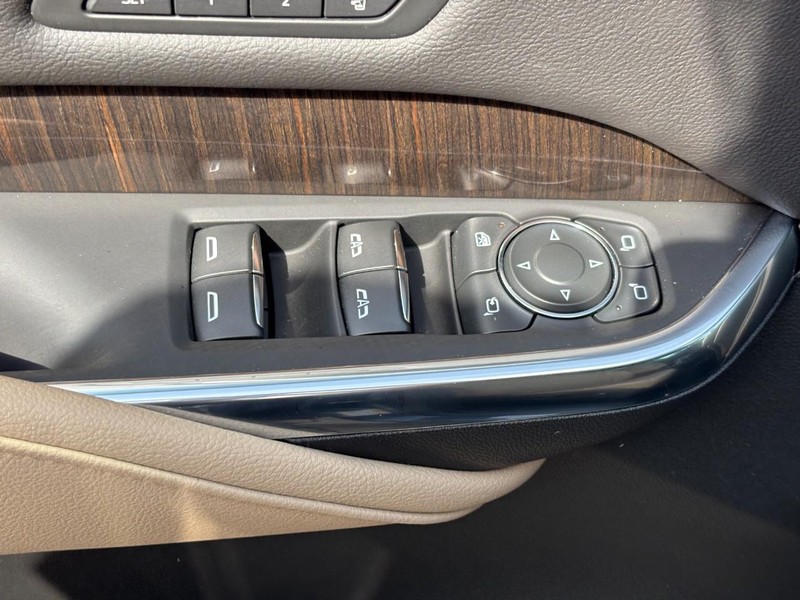 Cadillac XT4 Vehicle Full-screen Gallery Image 15