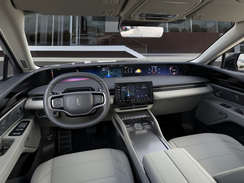 Lincoln Nautilus Vehicle Full-screen Gallery Image 10