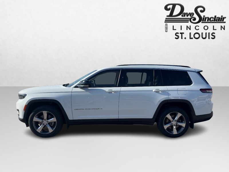 Jeep Grand Cherokee L Vehicle Full-screen Gallery Image 09