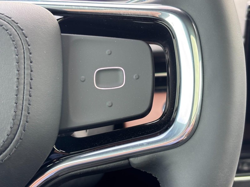 Lincoln Nautilus Vehicle Full-screen Gallery Image 19