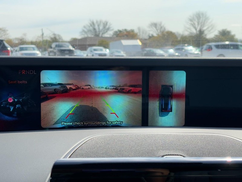Lincoln Nautilus Vehicle Full-screen Gallery Image 22