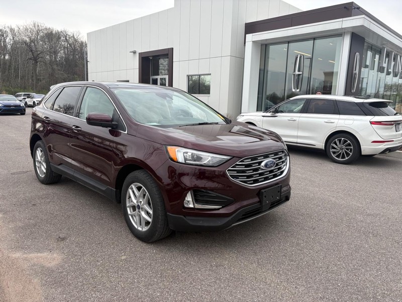 Ford Edge Vehicle Full-screen Gallery Image 04