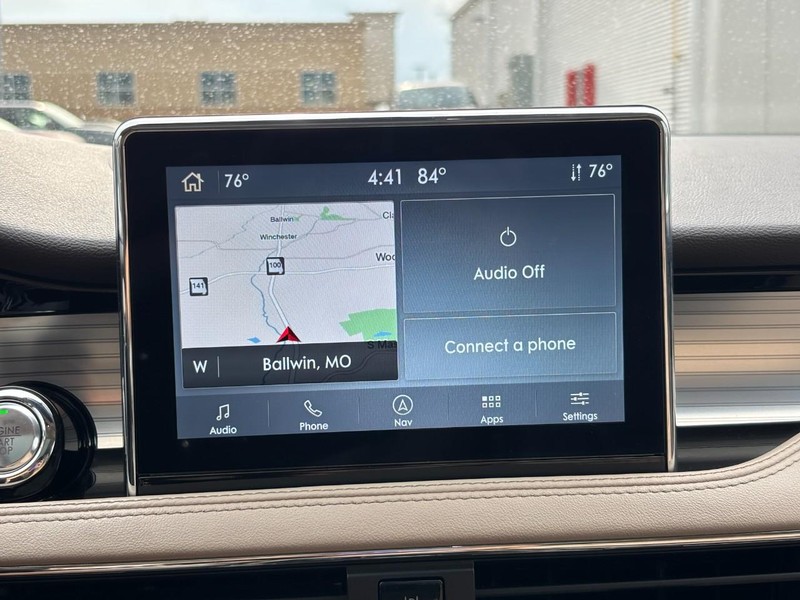 Lincoln Corsair Vehicle Full-screen Gallery Image 21