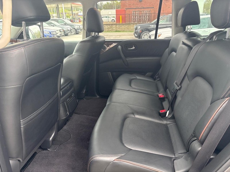 Nissan Armada Vehicle Full-screen Gallery Image 06