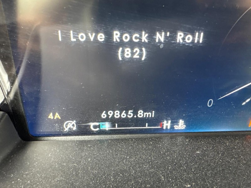 Lincoln Navigator L Vehicle Full-screen Gallery Image 07