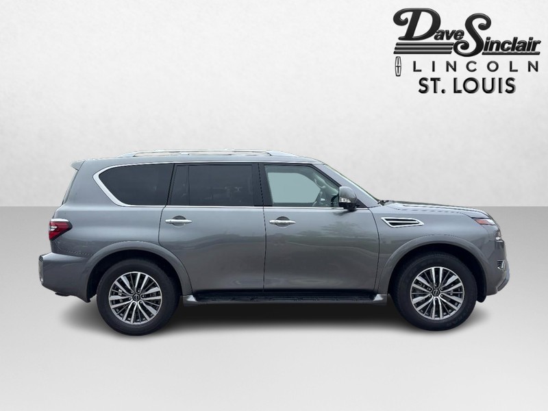 Nissan Armada Vehicle Full-screen Gallery Image 02