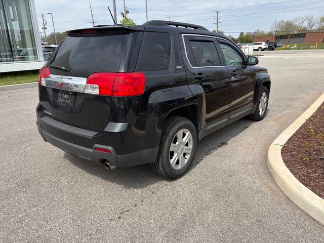 GMC Terrain Vehicle Full-screen Gallery Image 03