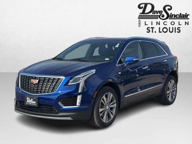 Cadillac XT5 Vehicle Full-screen Gallery Image 07