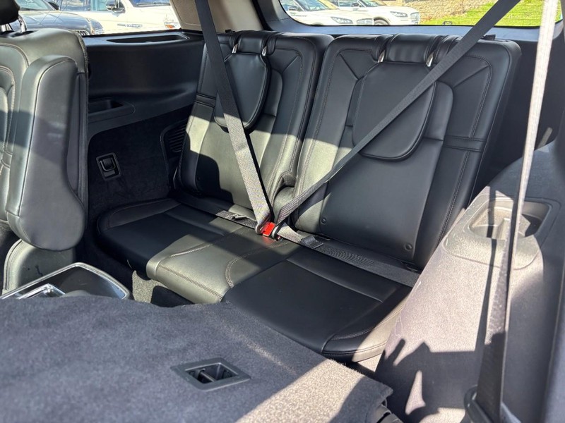 Lincoln Aviator Vehicle Full-screen Gallery Image 10