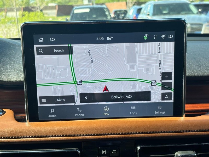 Lincoln Aviator Vehicle Full-screen Gallery Image 20