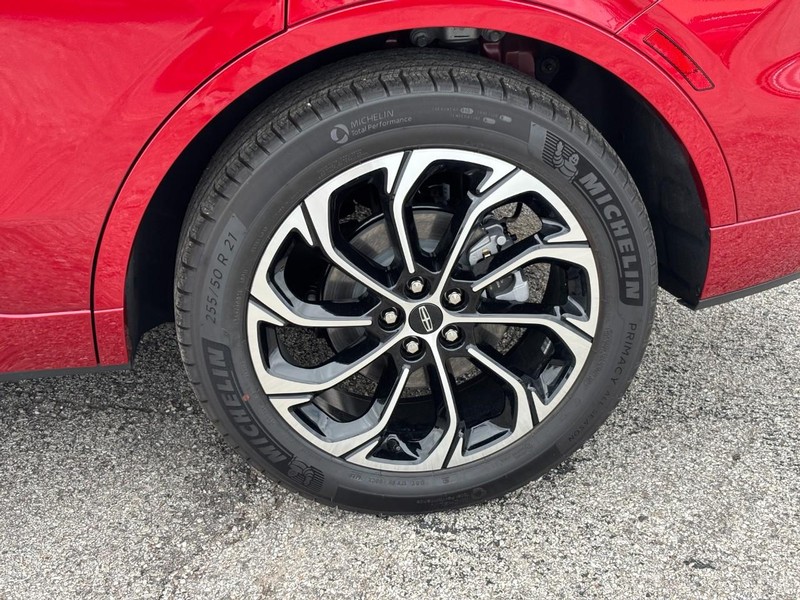 Lincoln Nautilus Vehicle Full-screen Gallery Image 10