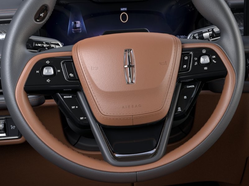 Lincoln Aviator Vehicle Full-screen Gallery Image 13